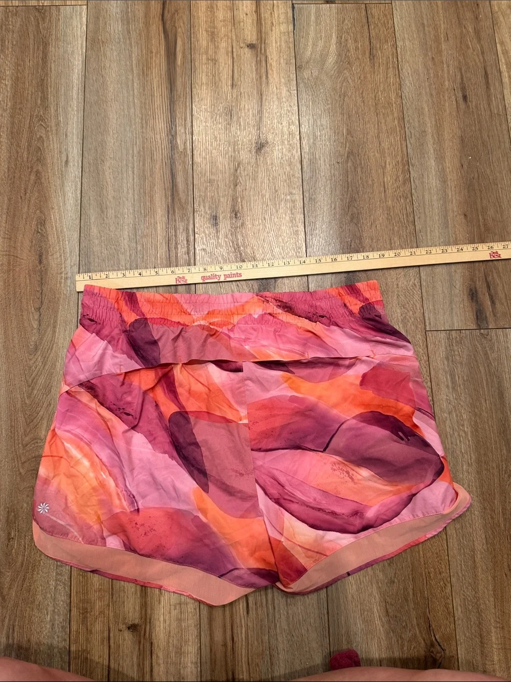 Athleta hit your